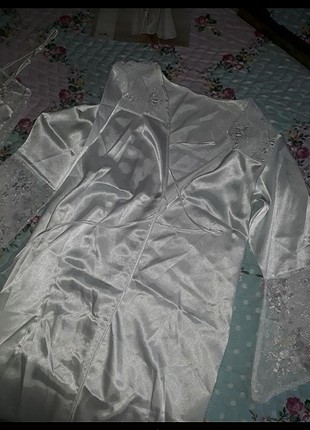 38 Beden Gecelik