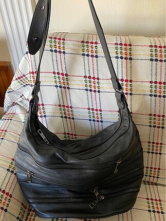 Stradivarius çanta
