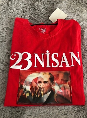 Atatürk Baskılı Erkek Çocuk Tişört
