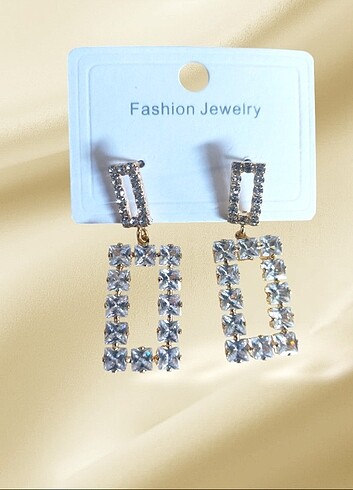 Zirkon taşlı çelik tasarım küpeler  - Görsel 2