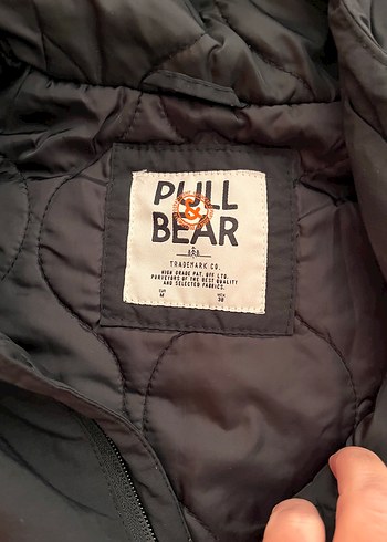 Pull and Bear Pull Bear Siyah Kapitone Mont