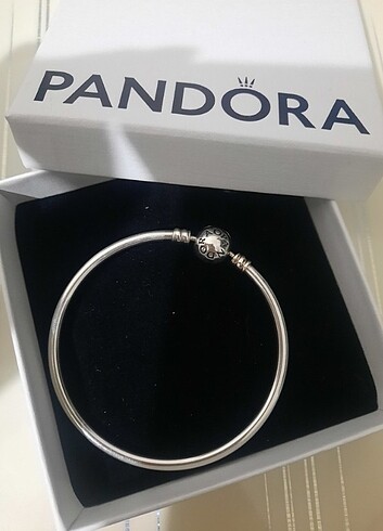 Pandora Pandora bangle 17 cm 