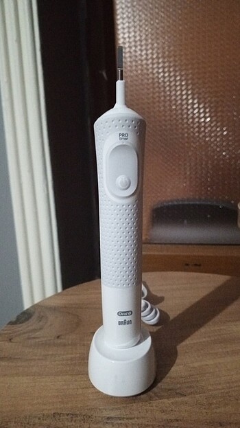 Oral b Braun şarzlı diş fırçası