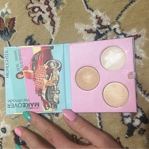 New Well Highlighter Paleti Hiç Kullanılmadı