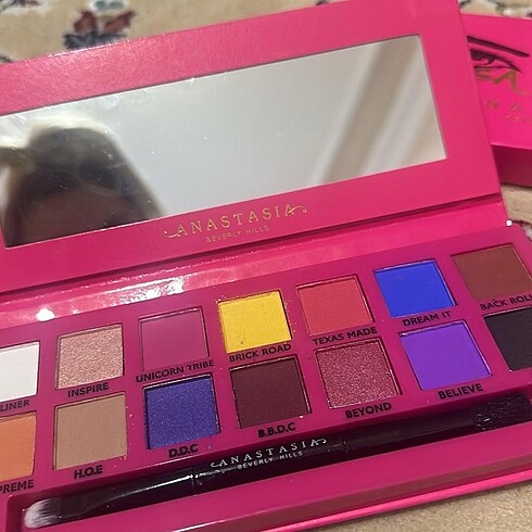 Anastasia Beverly Hills Anastasia Alyssa Edwards Far Paleti