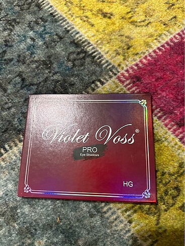 Huda Beauty Violet Voss Palet