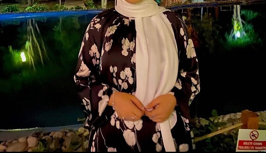 l Beden Saten uzun elbise
