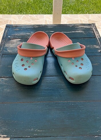 Crocs Classic/ Pure Water modelli kız çocuk sandalet/terlik. 