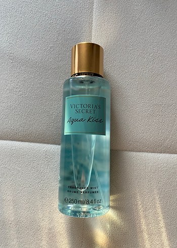 Victoria's Secret Aqua Kiss Kadın Parfümü 250ml