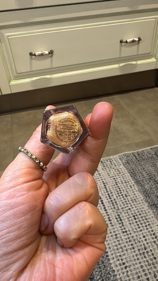 Fenty Beauty Parlak Bej Dudak Parlatıcısı - Görsel 2