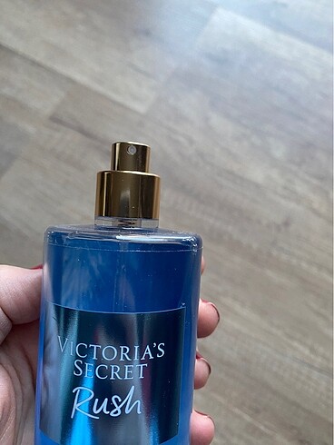  Beden Victoria's Secret body mist