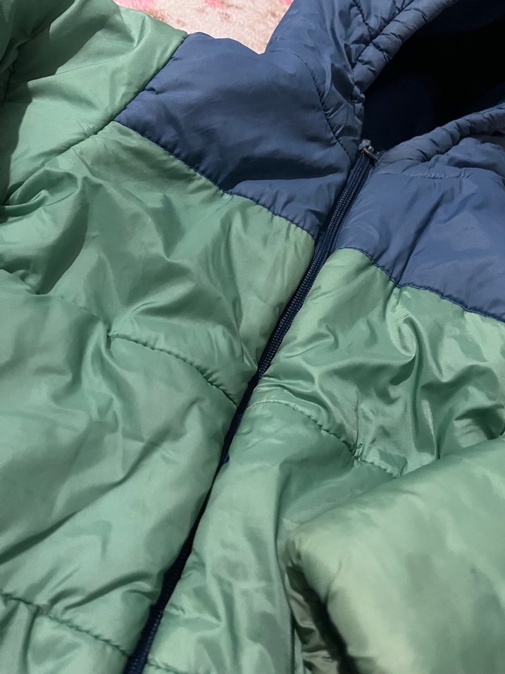 Erkek Çocuk Kapüşonlu Yeşil Mont - Görsel 2