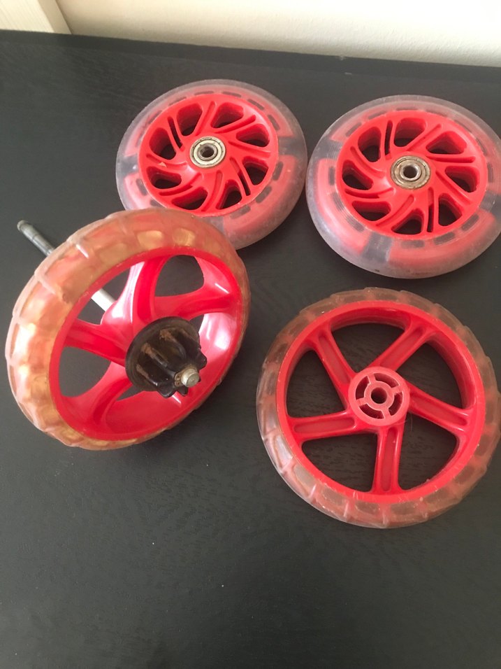 Çocuk Scooter Kırmızı Tekerlek Seti - Görsel 3