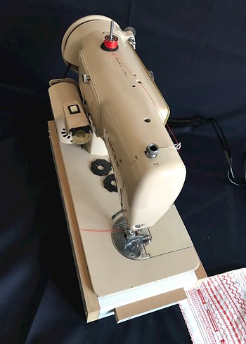 Beden Singer dikiş ve piko makinası