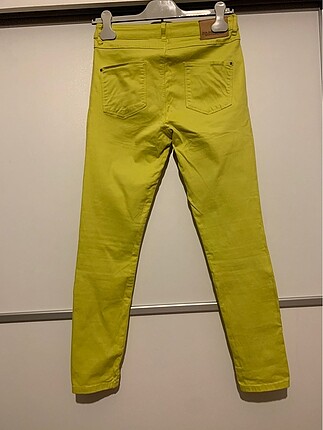 38 Beden yeşil Renk Zara pantolon