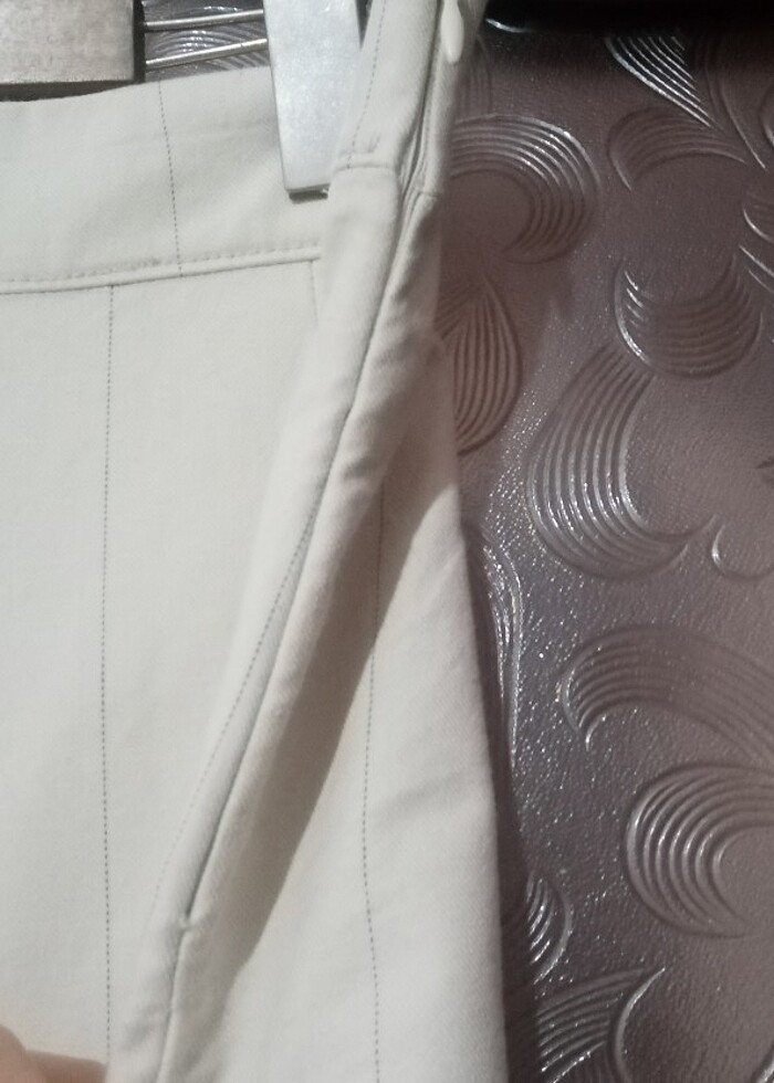 Krem rengi sıfır pantolon 42 beden Gizli fermuar detayı - Görsel 4