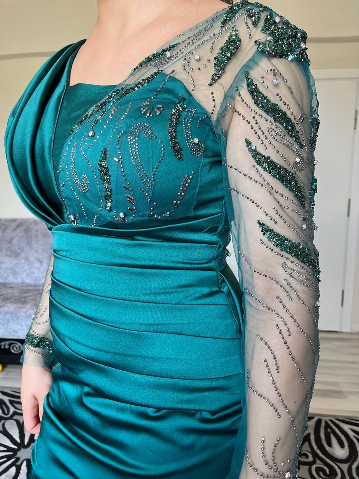 Uzun Turkuaz İşlemeli Kadın Abiye Elbise - Görsel 5