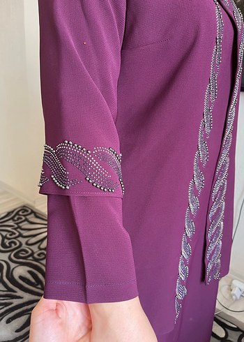 İşlemeli Uzun Mor Kadın tesettür Abiye - Görsel 3