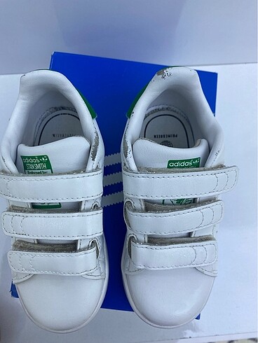 26 Beden beyaz Renk Adidas Çocuk Stan Smıth
