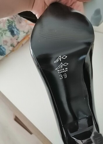 Diğer Stiletto ayakkabı 0 ürün 