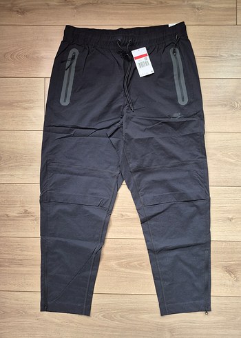 Nike Sehir Stiline Uygun Siyah Rahat Pantolon