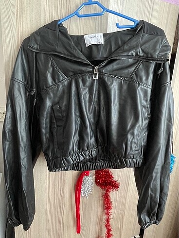 Bershka Kapüşonlu Deri Mont - Görsel 2