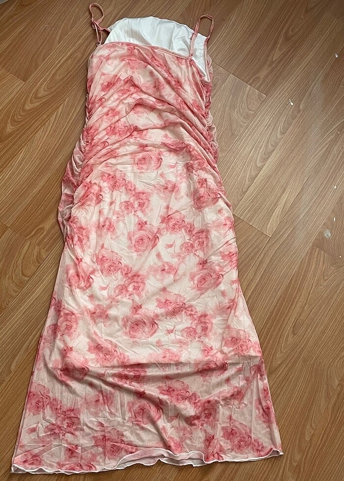 Pembe Askılı Çiçekli Elbise - Görsel 5