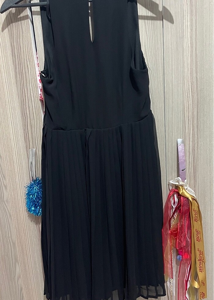 H&M Piliseli Elbise - Görsel 5