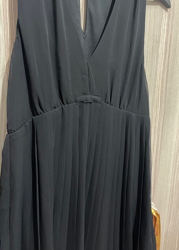 H&M Piliseli Elbise - Görsel 3