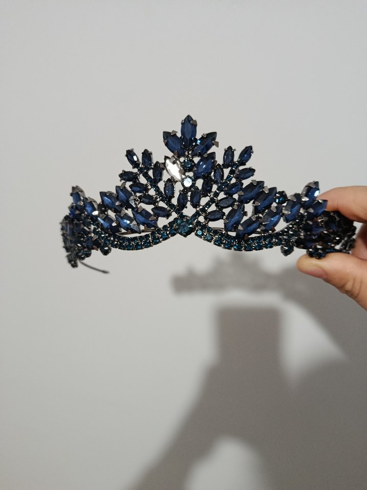 Koyu Mavi Parlak Gotik Taç - Görsel 2