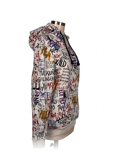 Bershka Bershka Sweatshirt %70 İndirimli.