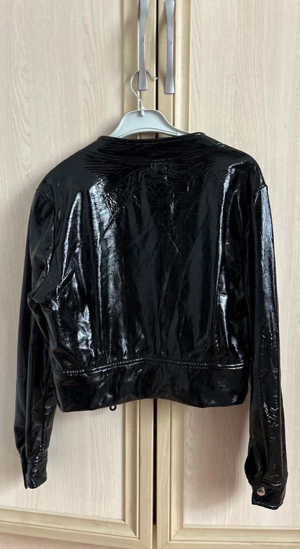 Siyah Parlak Deri Kadın Ceket - Görsel 4
