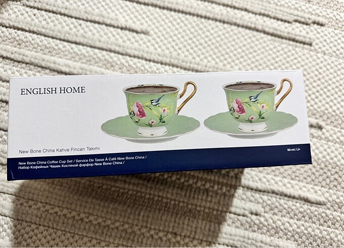  Beden yeşil Renk ENGLISH HOME VANİLLA NEW BONE CHİNA TÜRK KAHVE TAKIMI İKİLİ