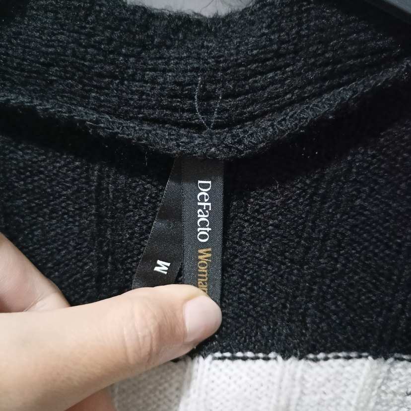 DeFacto Siyah-Beyaz Çizgili Hırka - Görsel 4