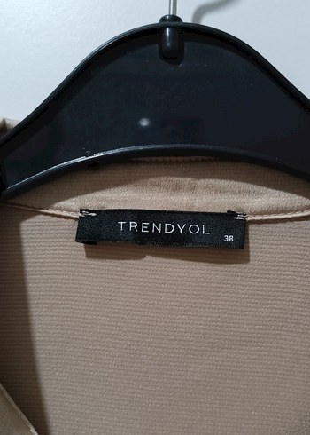 Bej Düğmeli Saten Uzun Kollu Kadın Gömlek - Görsel 3