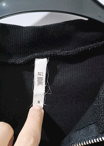 Siyah Fermuarlı Dik Yaka Kadın Kışlık Kazak - Görsel 4