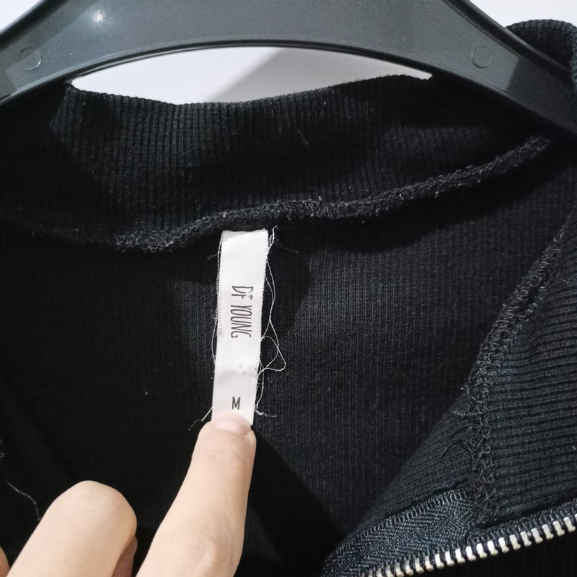 Siyah Fermuarlı Dik Yaka Kadın Kışlık Kazak - Görsel 4