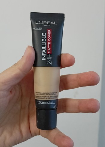 L'Oreal Paris infaillible 24H matte 135 numara - Görsel 2
