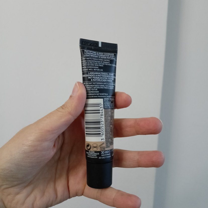 L'Oreal Paris infaillible 24H matte 135 numara - Görsel 3