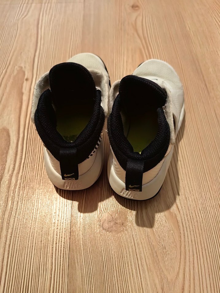 Beyaz Erkek Çocuk Spor Ayakkabısı Velcro - Görsel 2