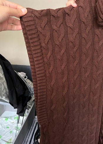 LC Waikiki Kahverengi Örgü Boğazlı Kolsuz Kadın Süveter