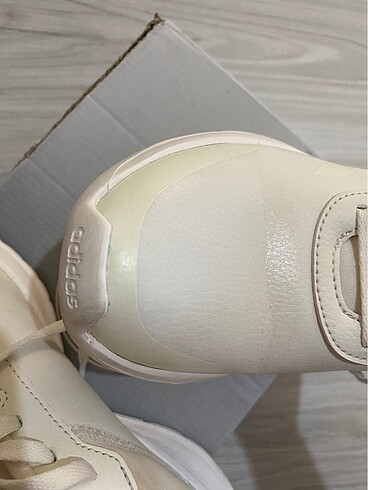 36 Beden beyaz Renk Adidas kadın spor ayakkabı