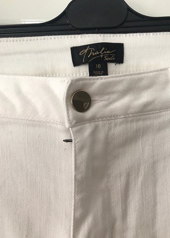 Nakışlı Beyaz Kadın Midi Jean - Görsel 3