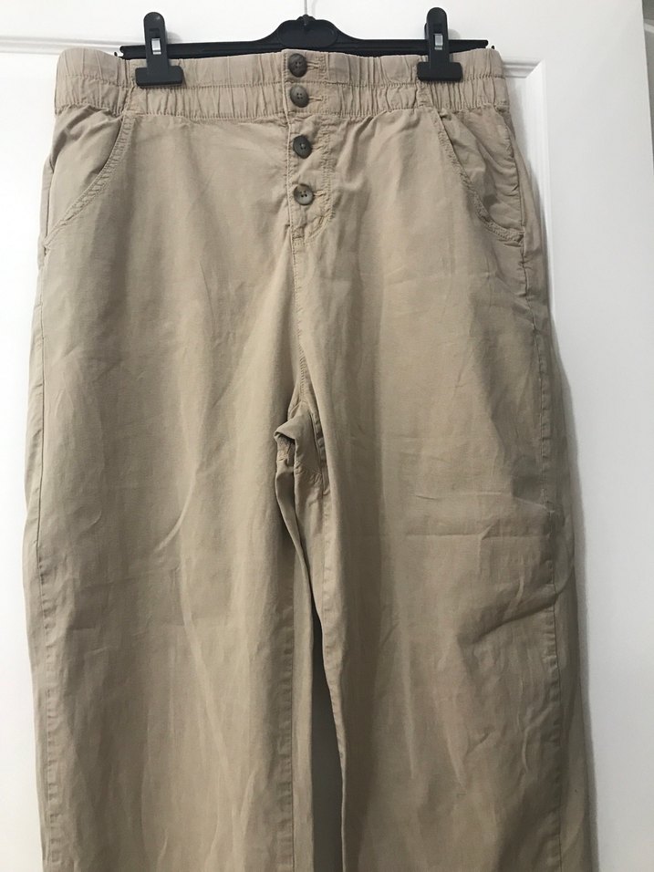 Düğmeli Bej Kadın Keten Pantolon - Görsel 2