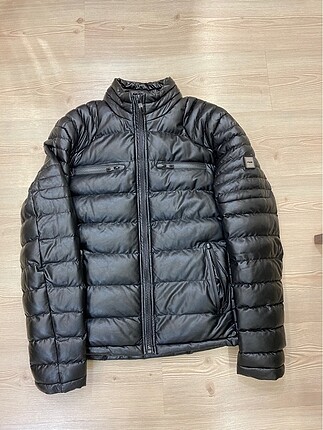 HARİKA MODEL DİK YAKA MONT