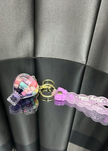  Beden Uçan Balon Sulu Anahtarlık