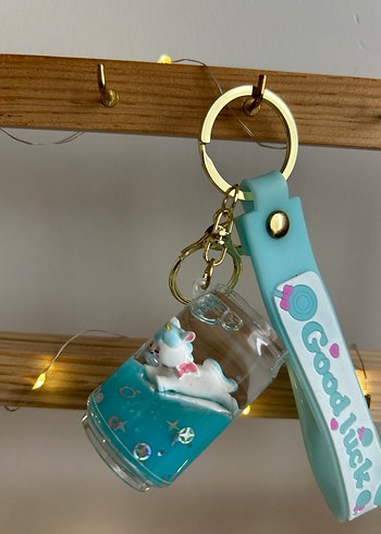 Sulu Anahtarlık - Görsel 2