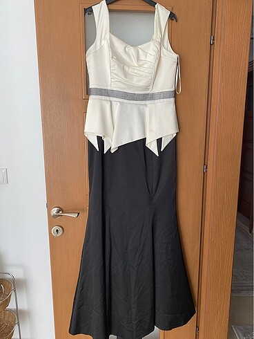 Siyah beyaz balık model abiye 