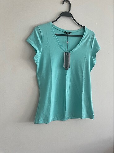 Ekol on fashion tshirt
