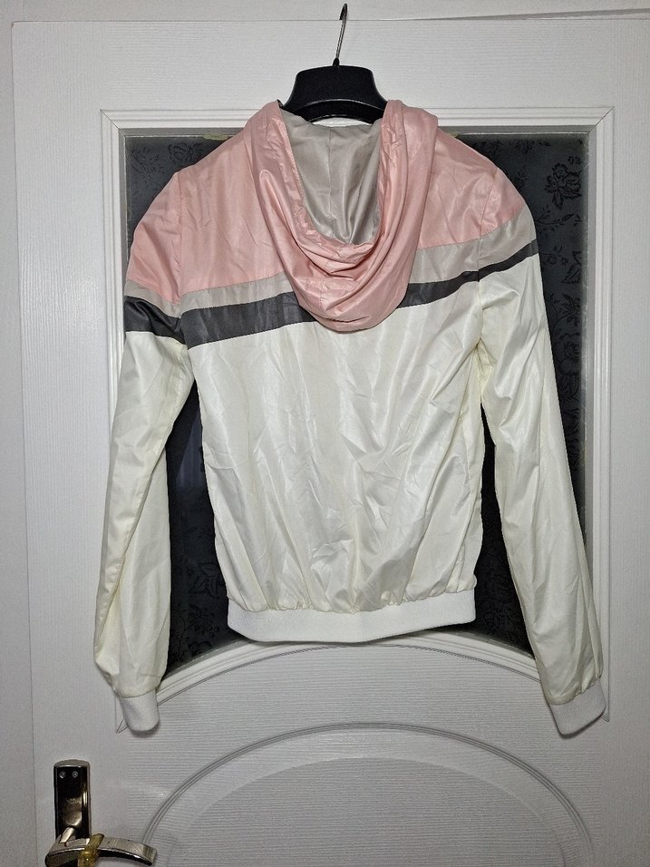 Kapüşonlu Fermuarlı Beyaz Spor Ceket - Görsel 4